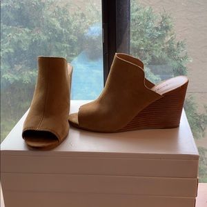 Lucky brand suede wedges